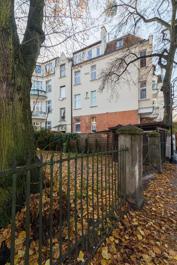 Apartment Blekitny Wieloryb Przy Plazy, Molo, Idealny Dla Podroznikow *