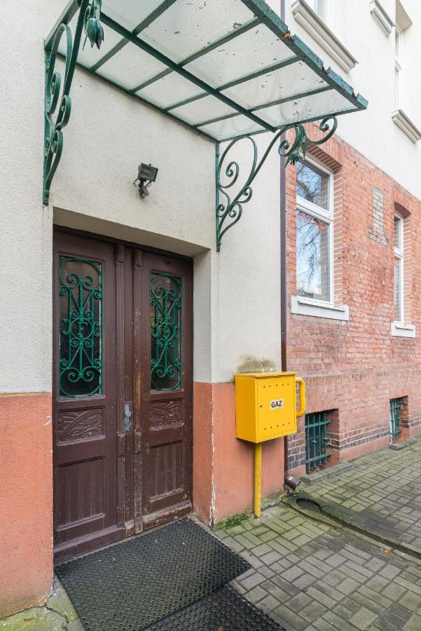 Apartment Blekitny Wieloryb Przy Plazy, Molo, Idealny Dla Podroznikow